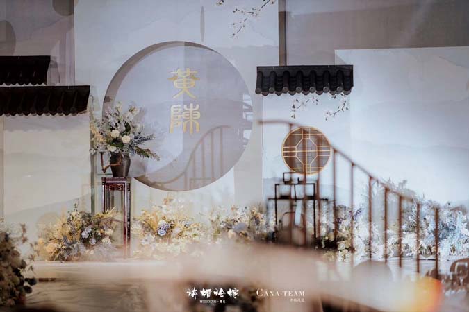 10.27白色簡(jiǎn)約風(fēng)婚禮